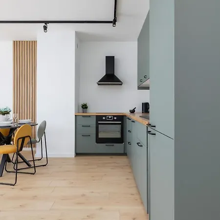 Stylish With Parking In By Renters 아파트 카토비체