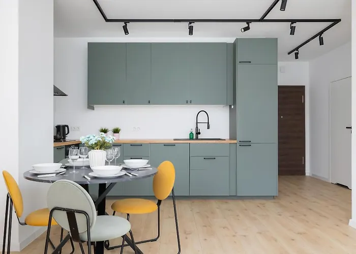 Stylish With Parking In By Renters * Kattowitz